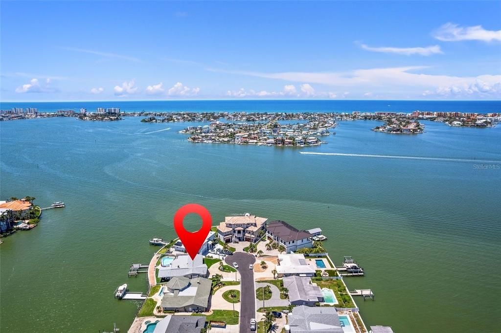 合同活跃: $1,395,000 (3 贝兹, 3 浴室, 2971 平方英尺)