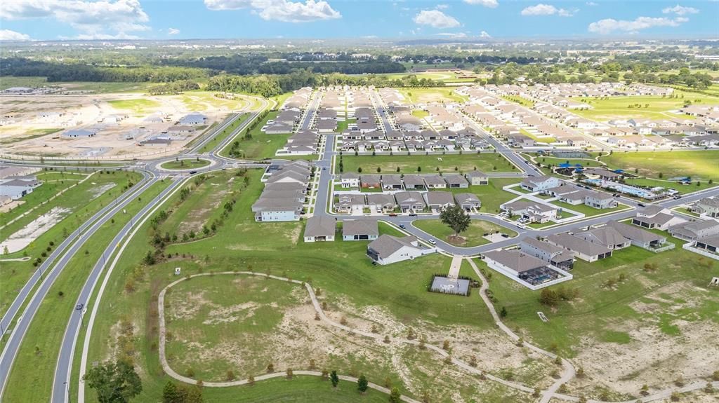 合同活跃: $470,000 (4 贝兹, 3 浴室, 3012 平方英尺)