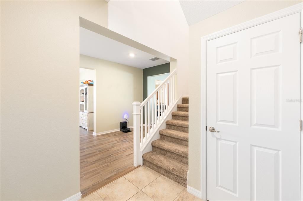 合同活跃: $470,000 (4 贝兹, 3 浴室, 3012 平方英尺)