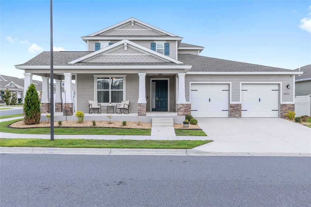 合同活跃: $470,000 (4 贝兹, 3 浴室, 3012 平方英尺)