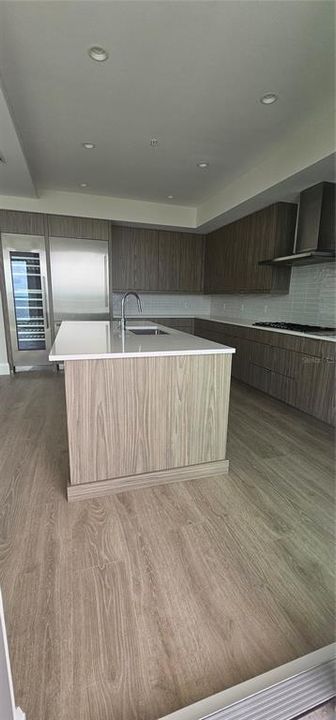 出租: $9,900 (3 贝兹, 3 浴室, 2443 平方英尺)