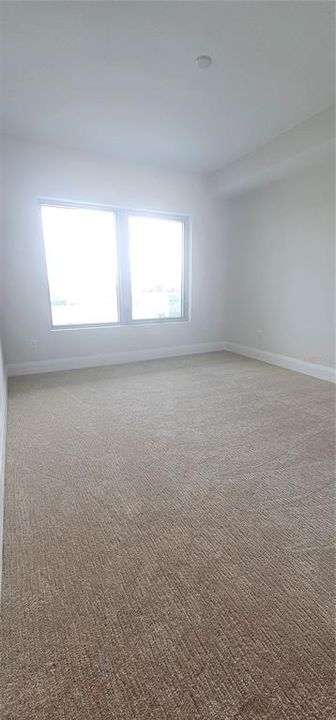 出租: $9,900 (3 贝兹, 3 浴室, 2443 平方英尺)