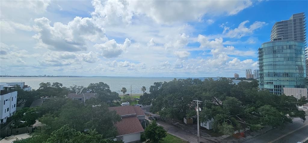 出租: $9,900 (3 贝兹, 3 浴室, 2443 平方英尺)