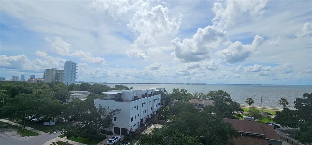 出租: $9,900 (3 贝兹, 3 浴室, 2443 平方英尺)