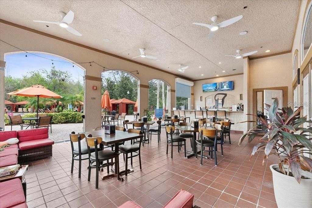 Под контрактом: $236,000 (3 спален, 2 ванн, 1244 Квадратных фут)