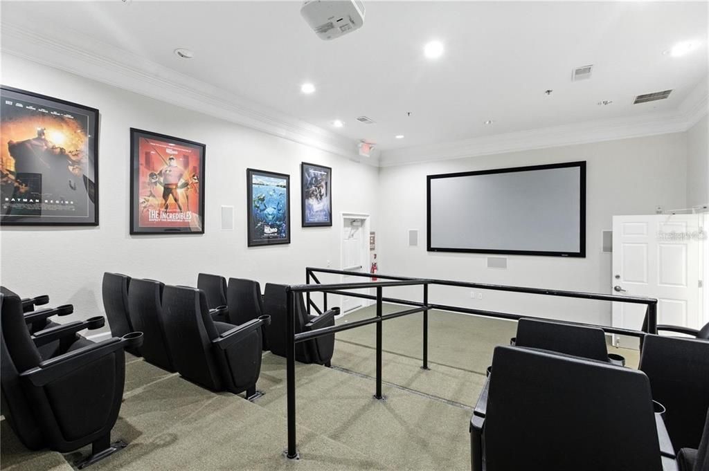 Под контрактом: $236,000 (3 спален, 2 ванн, 1244 Квадратных фут)