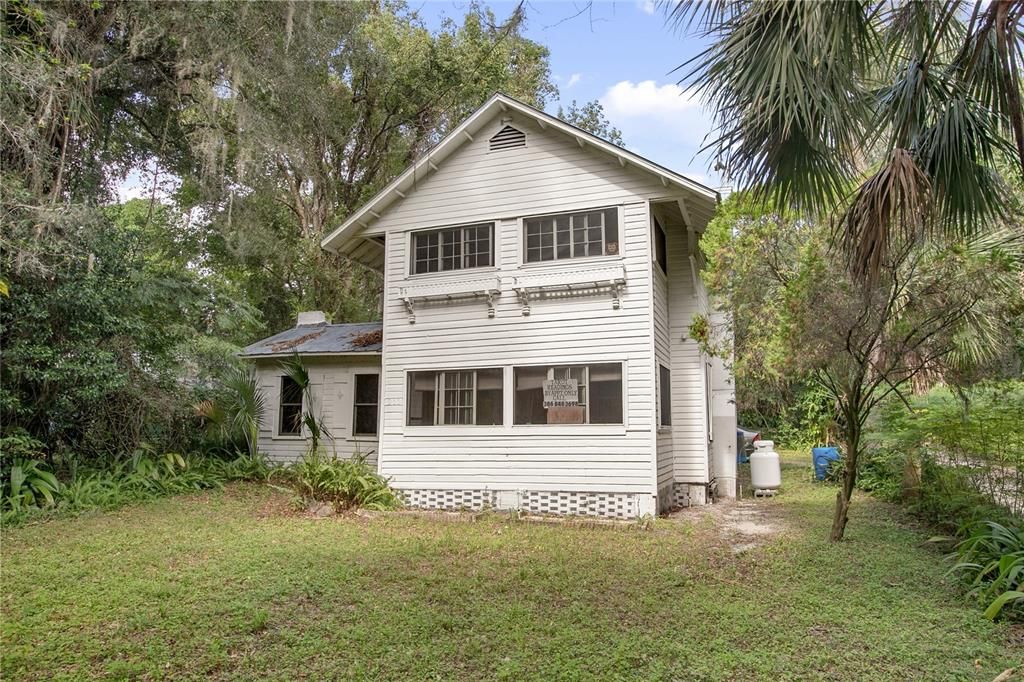 En Venta: $179,900 (2 camas, 2 baños, 1590 Pies cuadrados)