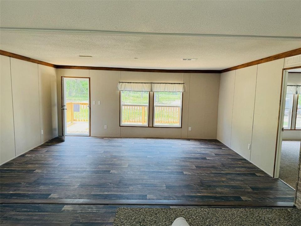 待售: $265,900 (4 贝兹, 2 浴室, 2254 平方英尺)