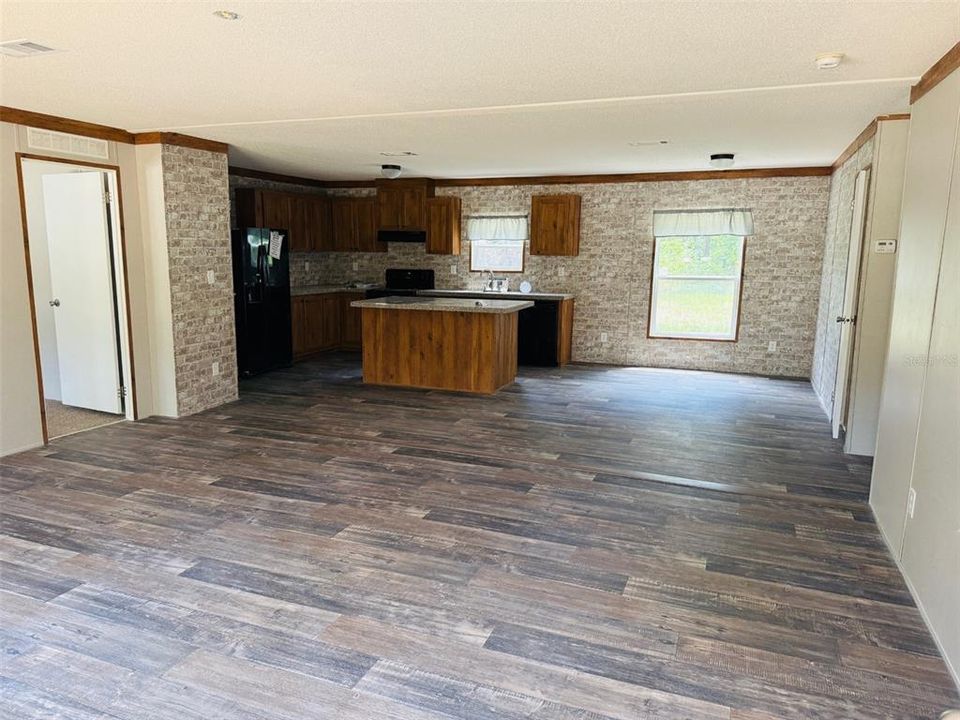 待售: $265,900 (4 贝兹, 2 浴室, 2254 平方英尺)