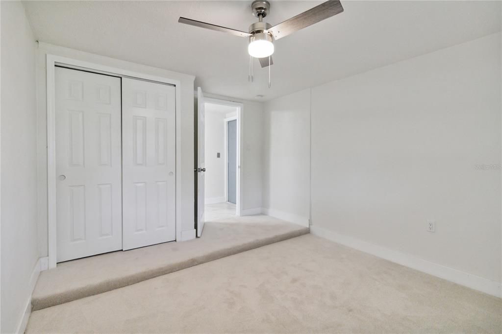 Active With Contract: $296,000 (3 beds, 1 baths, 1038 Square Feet)