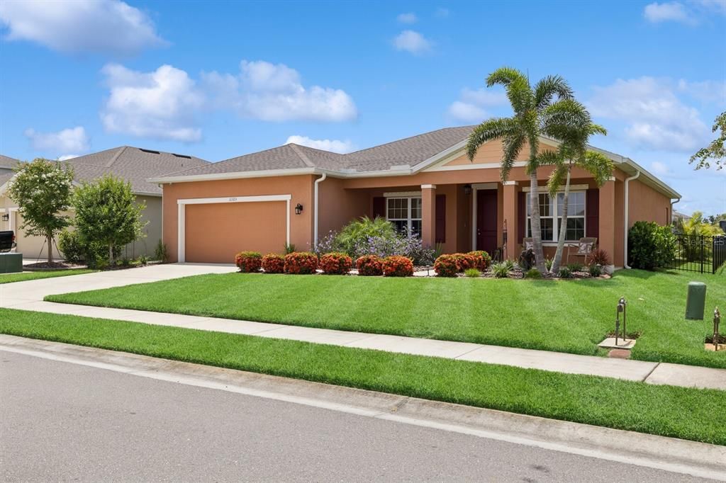 Vendido Recientemente: $429,900 (4 camas, 2 baños, 2144 Pies cuadrados)