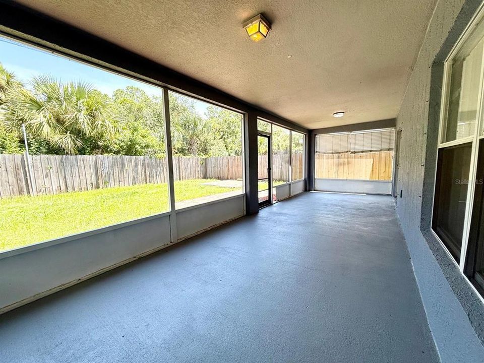 For Sale: $309,000 (4 beds, 2 baths, 1894 Square Feet)