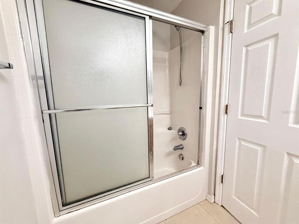 For Sale: $309,000 (4 beds, 2 baths, 1894 Square Feet)