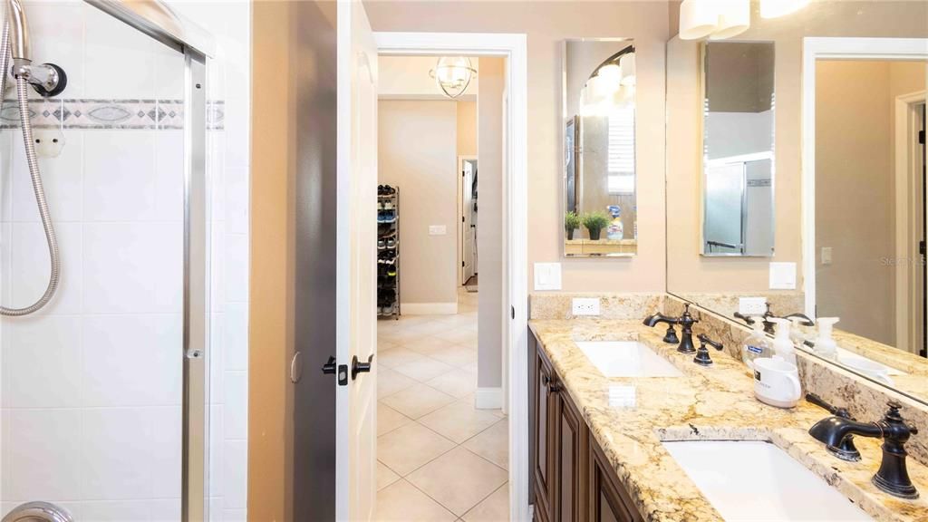 待售: $630,000 (4 贝兹, 3 浴室, 2362 平方英尺)