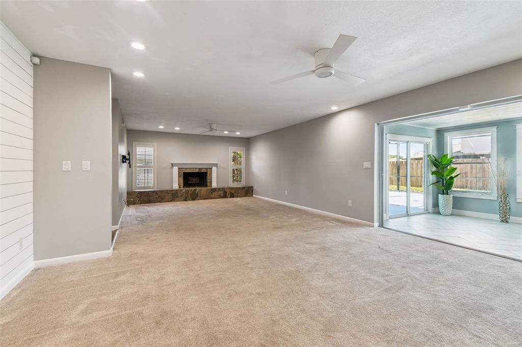 待售: $950,000 (4 贝兹, 2 浴室, 4419 平方英尺)