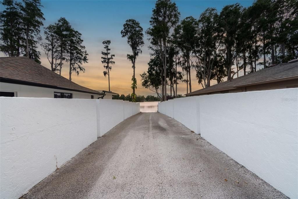 待售: $950,000 (4 贝兹, 2 浴室, 4419 平方英尺)