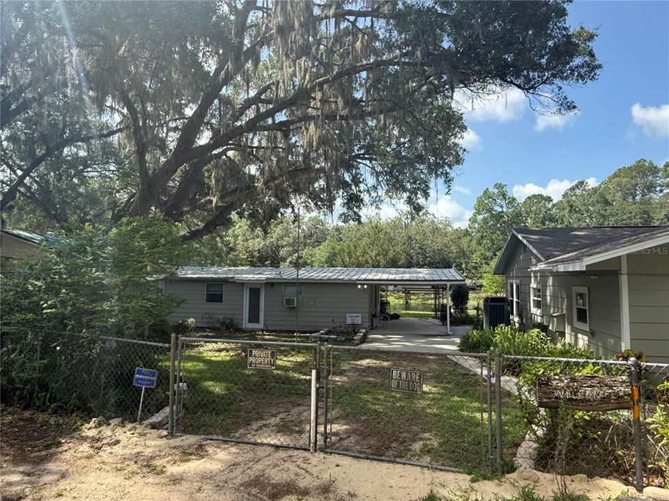 For Sale: $329,900 (2 beds, 2 baths, 1742 Square Feet)