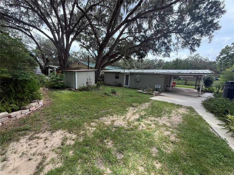 For Sale: $329,900 (2 beds, 2 baths, 1742 Square Feet)