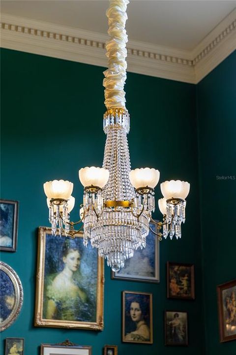 For Sale: $2,590,000 (5 beds, 6 baths, 8063 Square Feet)