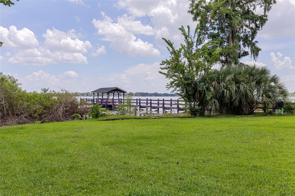 For Sale: $2,590,000 (5 beds, 6 baths, 8063 Square Feet)