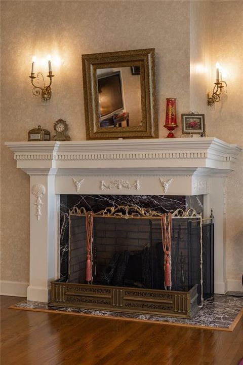 For Sale: $2,590,000 (5 beds, 6 baths, 8063 Square Feet)