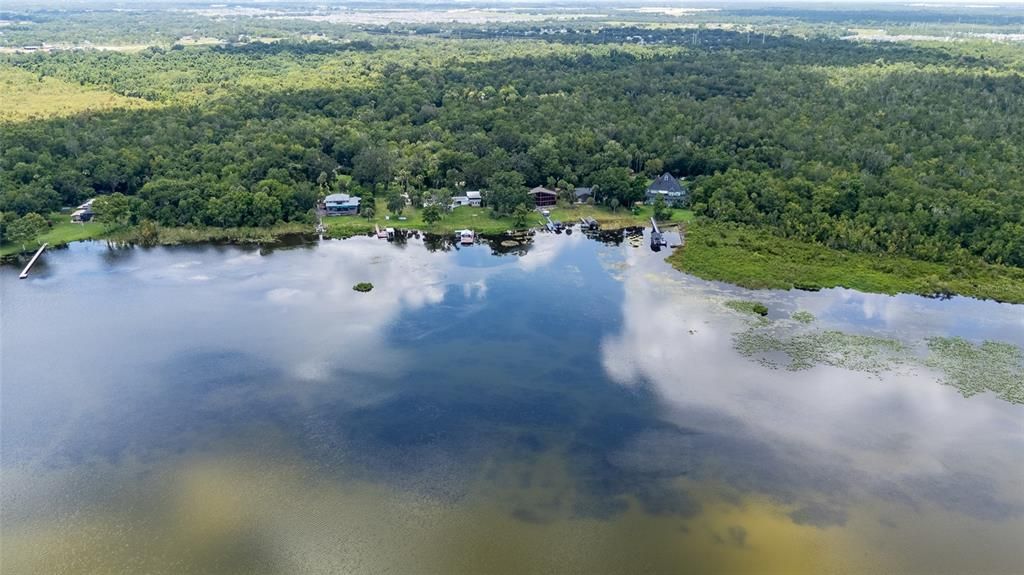 For Sale: $2,590,000 (5 beds, 6 baths, 8063 Square Feet)