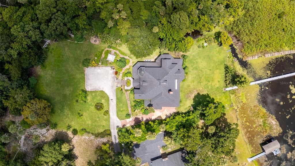 For Sale: $2,590,000 (5 beds, 6 baths, 8063 Square Feet)