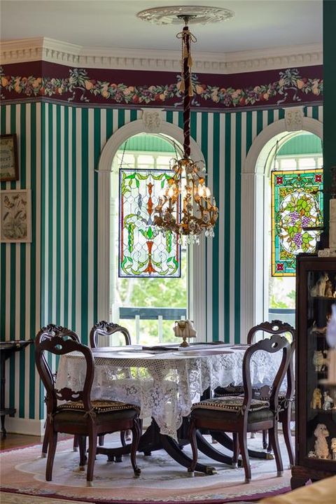 For Sale: $2,590,000 (5 beds, 6 baths, 8063 Square Feet)