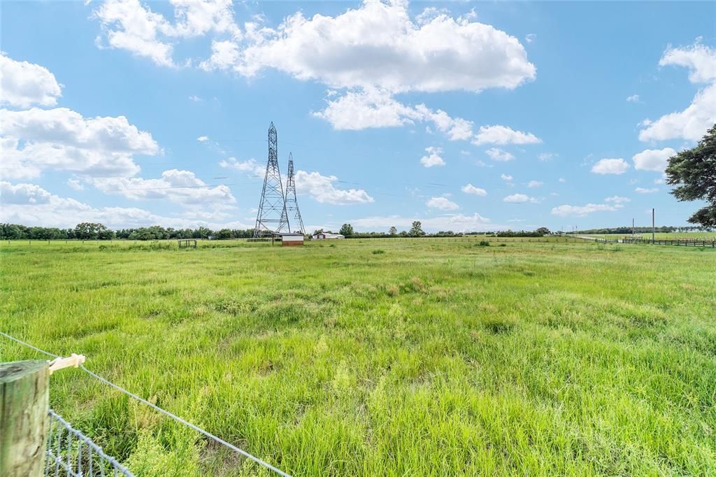 En Venta: $575,000 (2 camas, 1 baños, 710 Pies cuadrados)