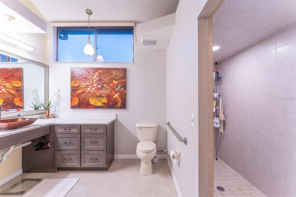 На продажу: $349,000 (2 спален, 2 ванн, 1347 Квадратных фут)