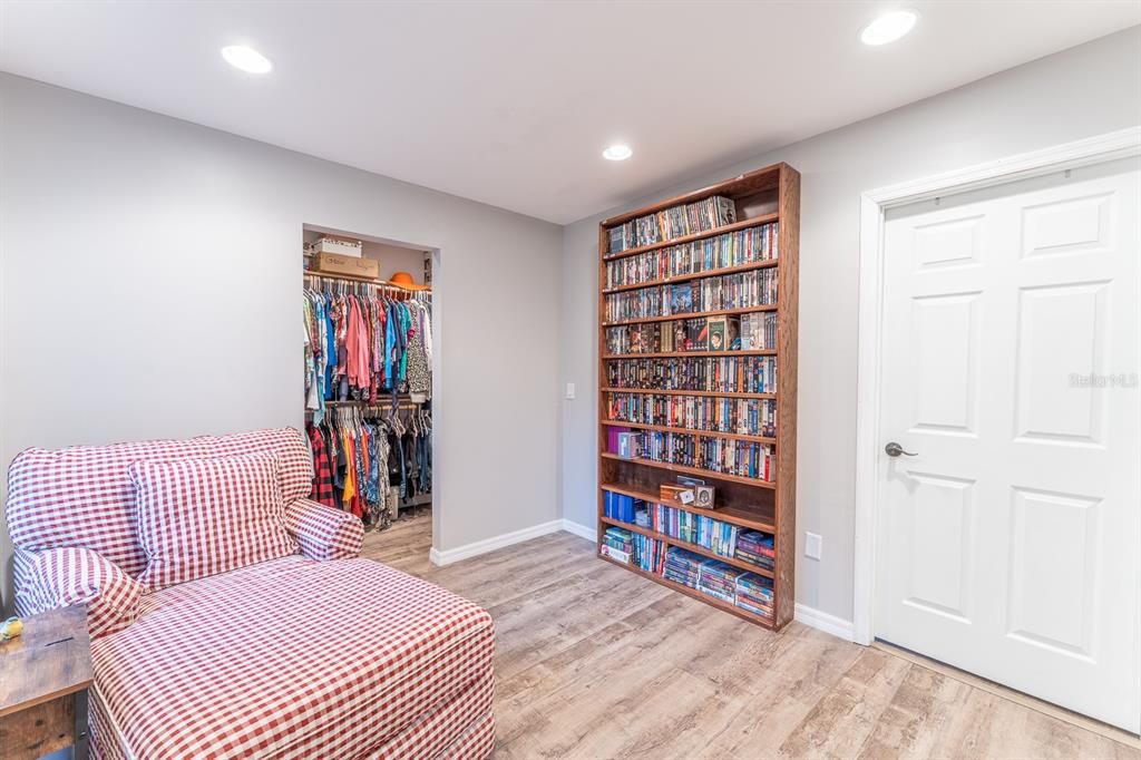 На продажу: $349,000 (2 спален, 2 ванн, 1347 Квадратных фут)