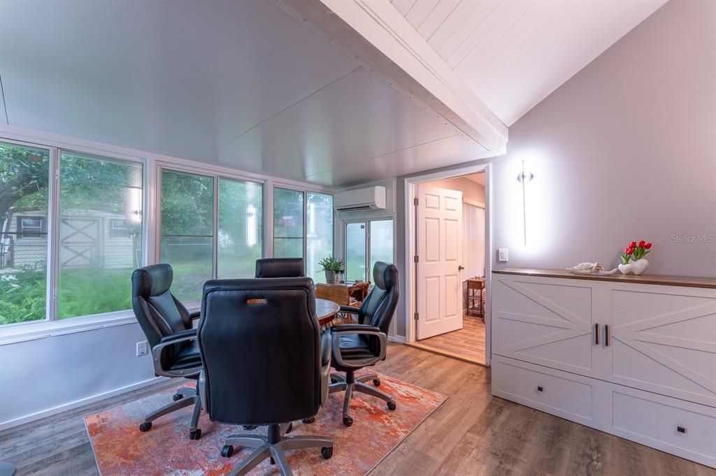 На продажу: $349,000 (2 спален, 2 ванн, 1347 Квадратных фут)