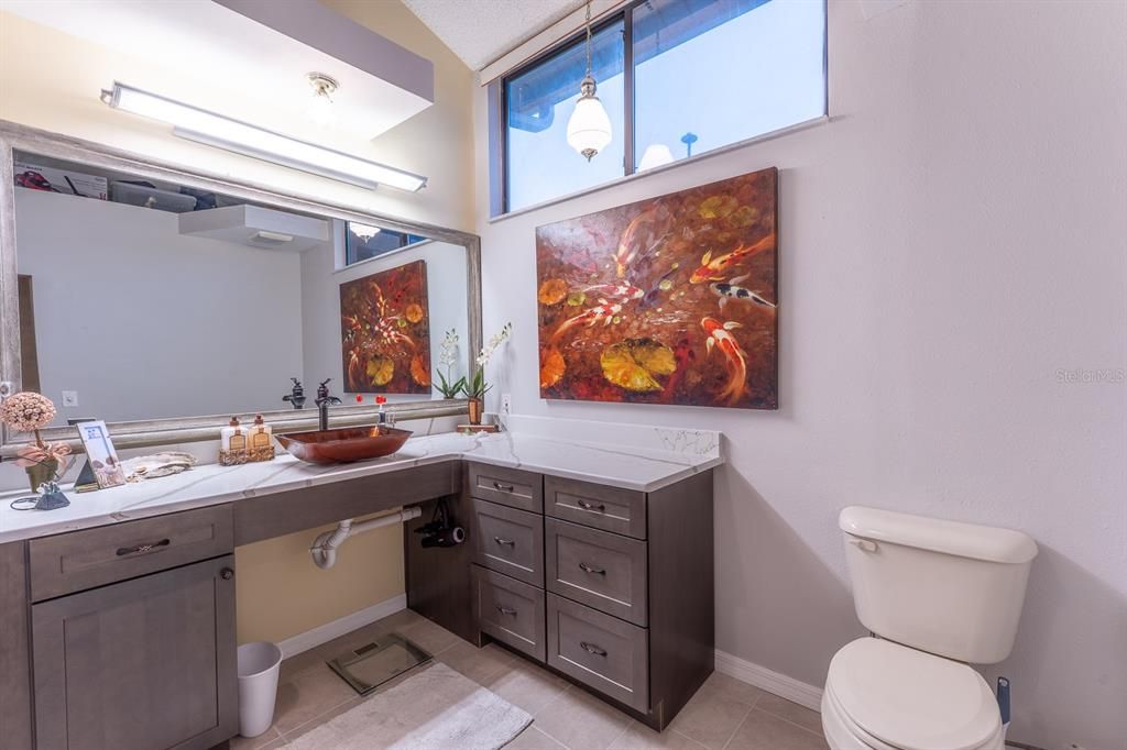 На продажу: $349,000 (2 спален, 2 ванн, 1347 Квадратных фут)