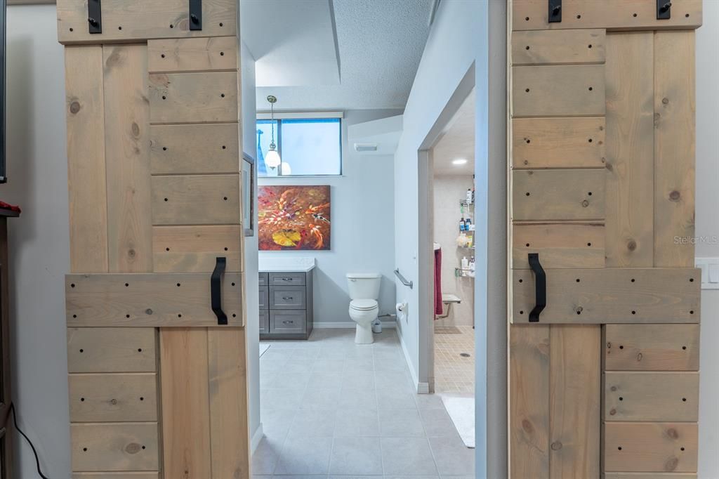 На продажу: $349,000 (2 спален, 2 ванн, 1347 Квадратных фут)