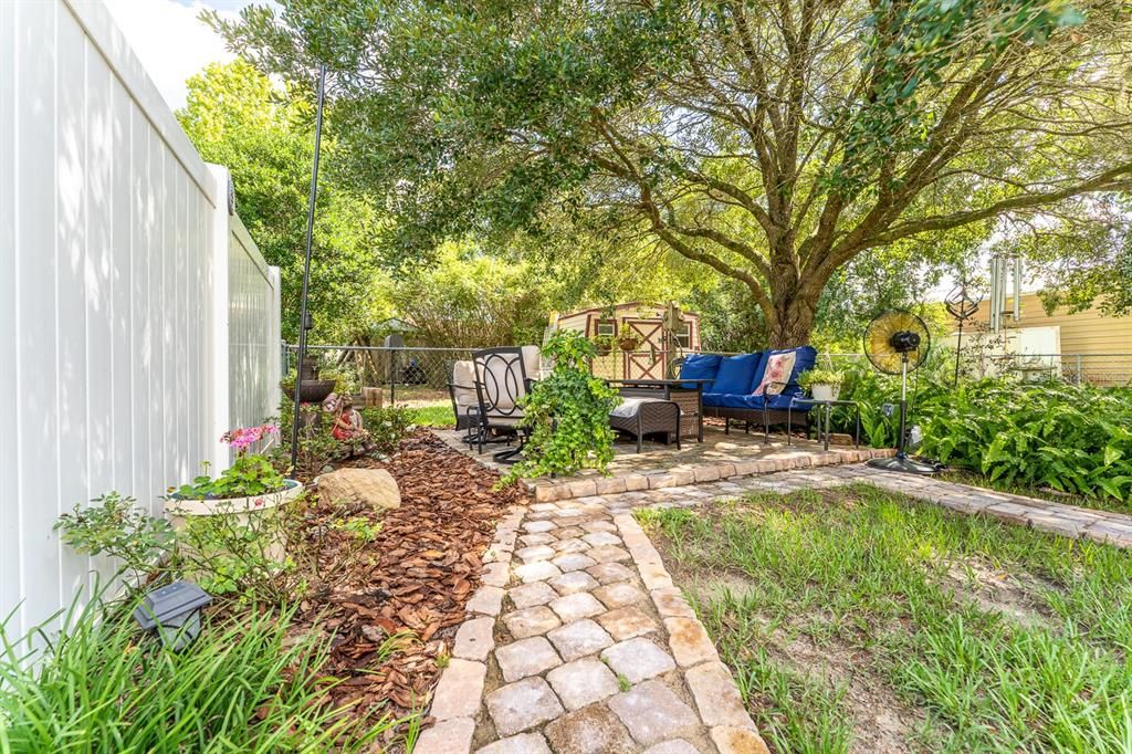 На продажу: $349,000 (2 спален, 2 ванн, 1347 Квадратных фут)