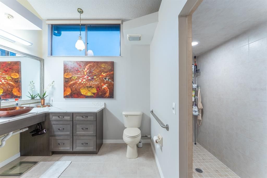 На продажу: $349,000 (2 спален, 2 ванн, 1347 Квадратных фут)