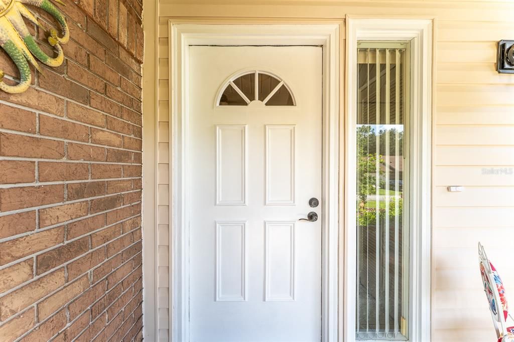 На продажу: $349,000 (2 спален, 2 ванн, 1347 Квадратных фут)