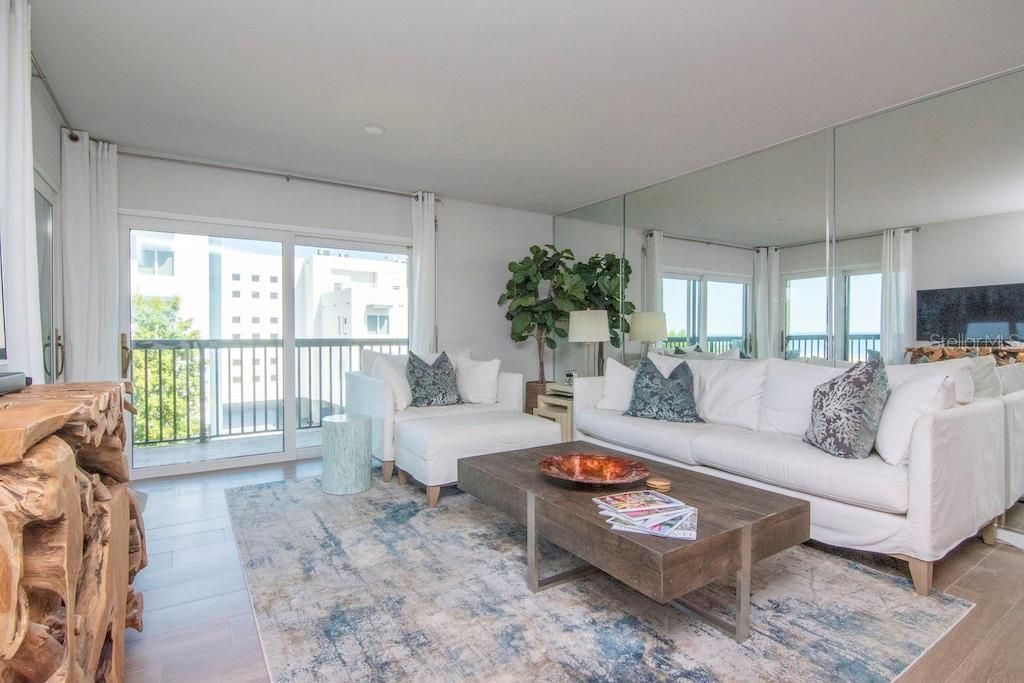 For Rent: $6,990 (3 beds, 2 baths, 1345 Square Feet)