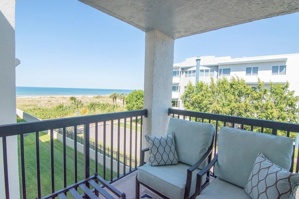 For Rent: $6,990 (3 beds, 2 baths, 1345 Square Feet)