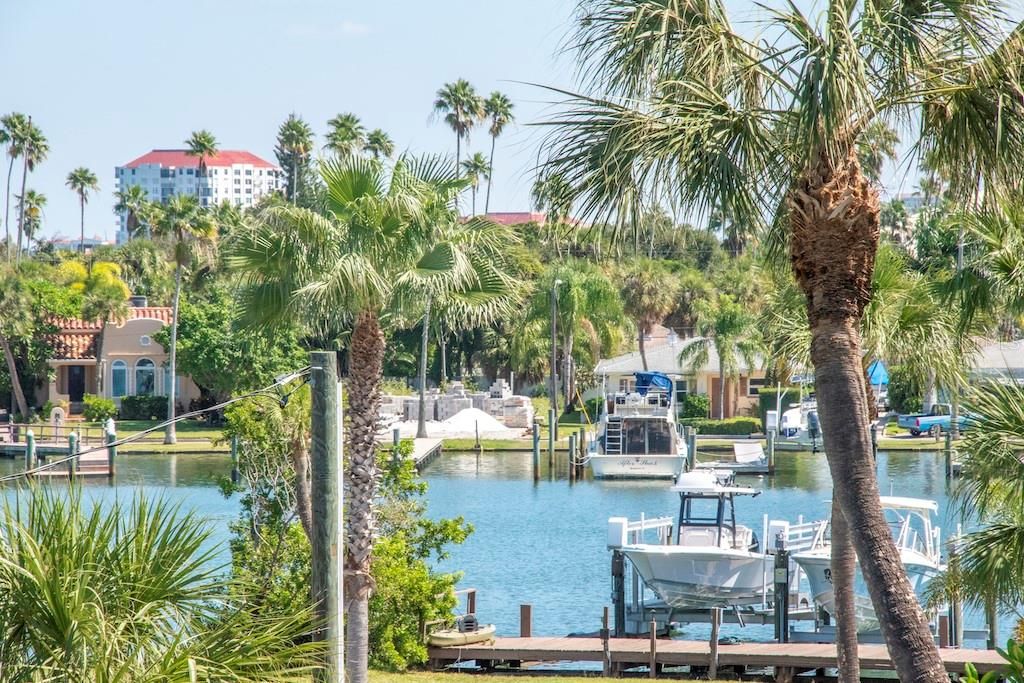 For Rent: $6,990 (3 beds, 2 baths, 1345 Square Feet)