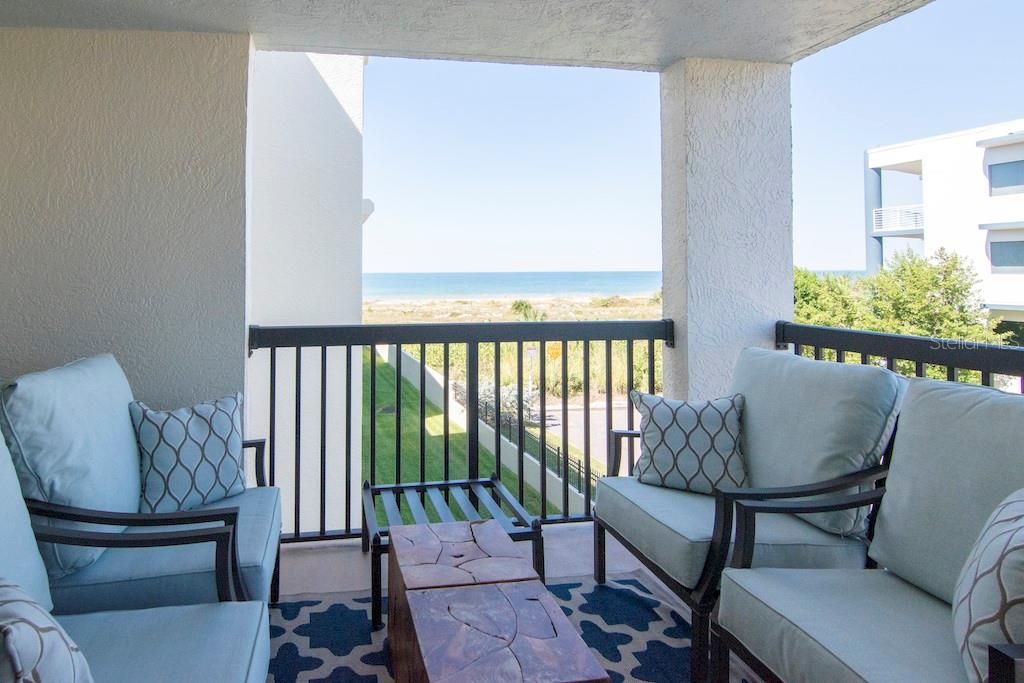 For Rent: $6,990 (3 beds, 2 baths, 1345 Square Feet)