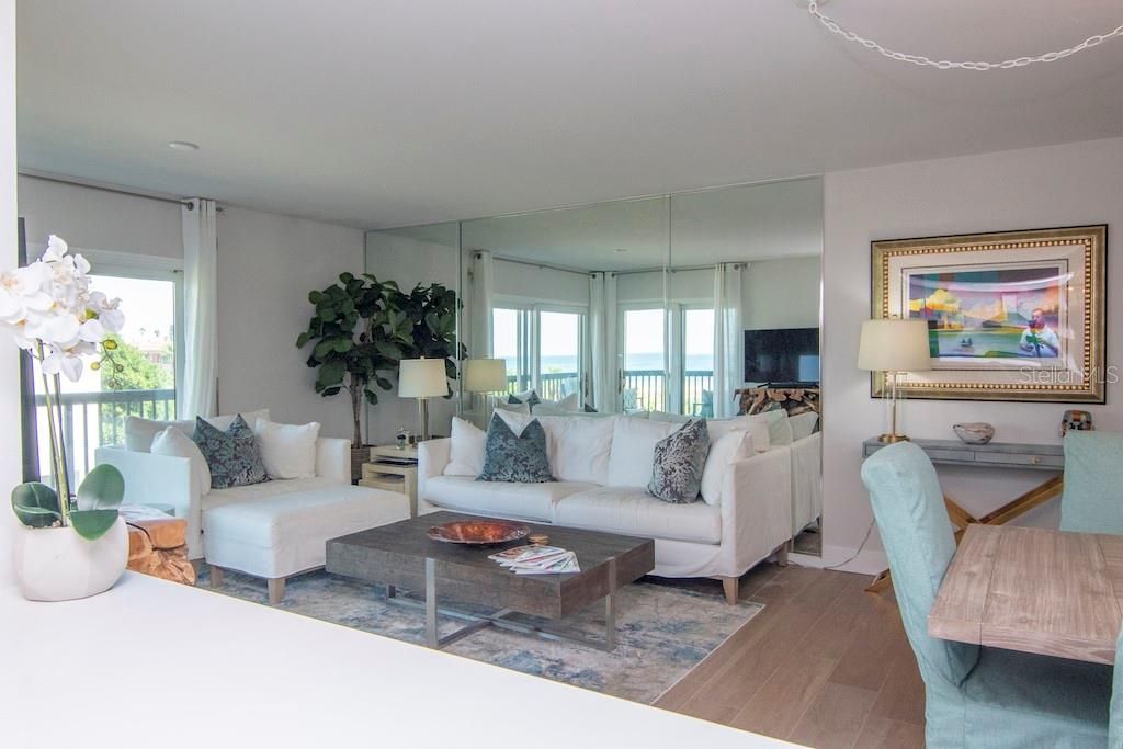 For Rent: $6,990 (3 beds, 2 baths, 1345 Square Feet)