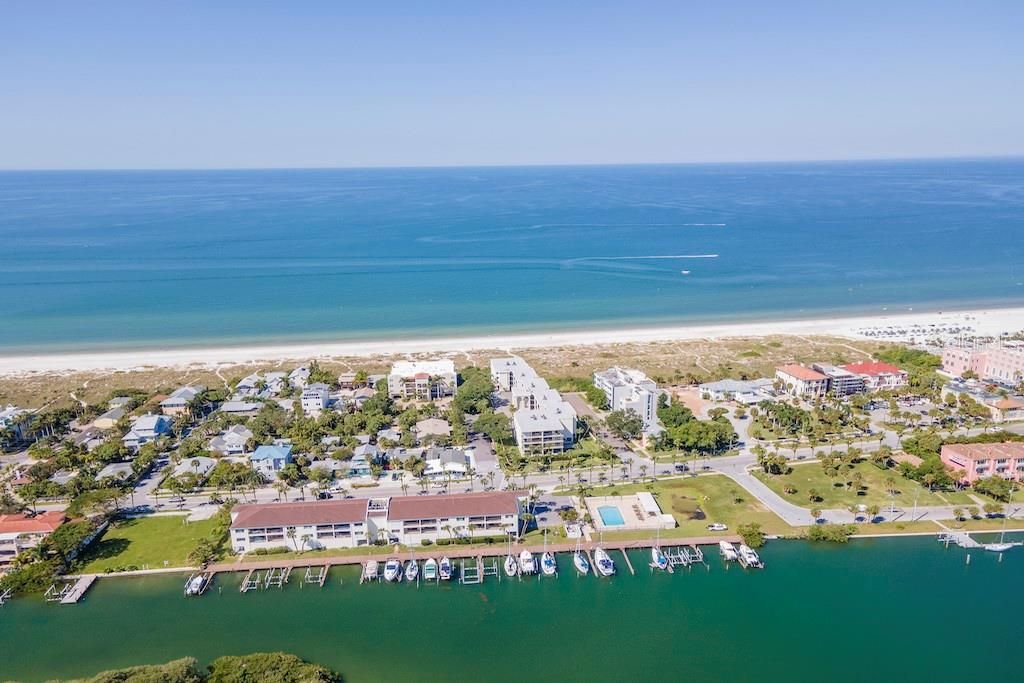 For Rent: $6,990 (3 beds, 2 baths, 1345 Square Feet)