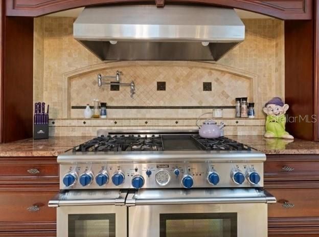 待售: $889,500 (4 贝兹, 3 浴室, 4092 平方英尺)