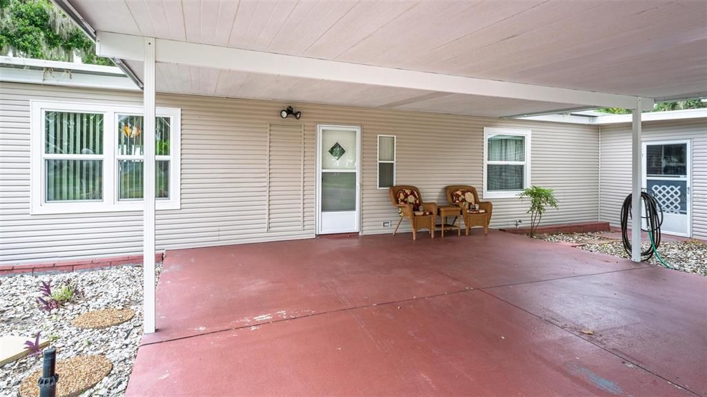 待售: $225,000 (2 贝兹, 2 浴室, 1594 平方英尺)