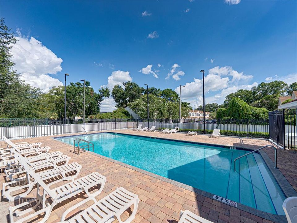 For Sale: $240,000 (3 beds, 2 baths, 1560 Square Feet)