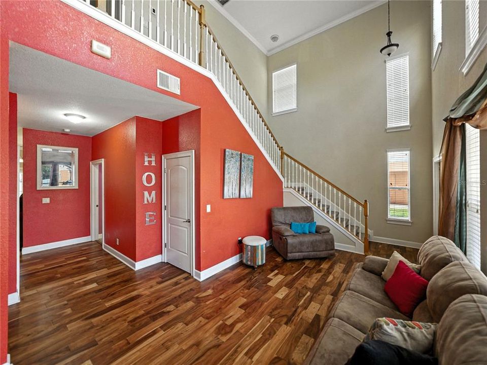 For Sale: $240,000 (3 beds, 2 baths, 1560 Square Feet)