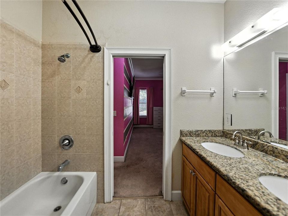 For Sale: $240,000 (3 beds, 2 baths, 1560 Square Feet)