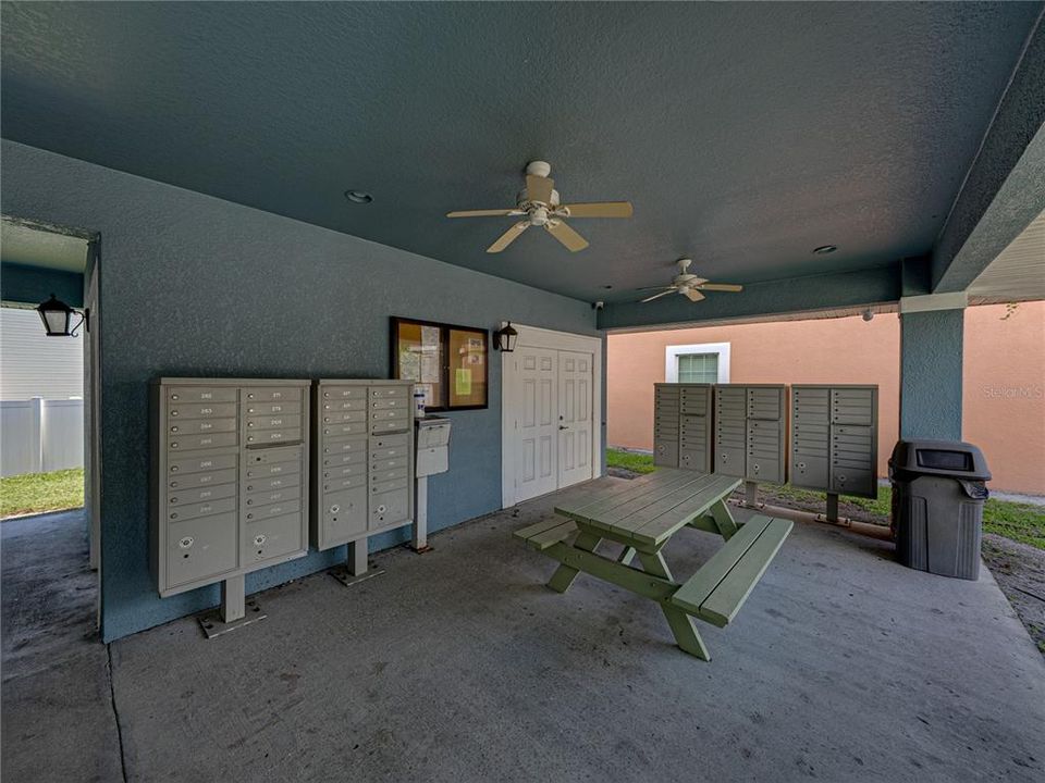 For Sale: $240,000 (3 beds, 2 baths, 1560 Square Feet)