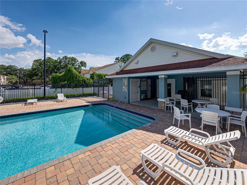 For Sale: $240,000 (3 beds, 2 baths, 1560 Square Feet)